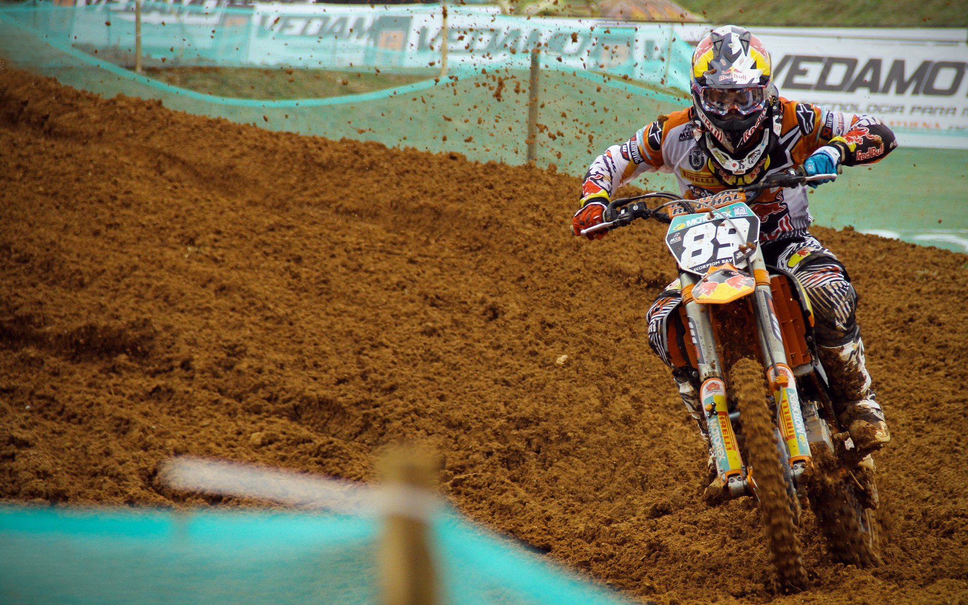 开云体育直播-赛道风云，红牛二队横扫阿斯顿马丁，诺里斯率队登顶